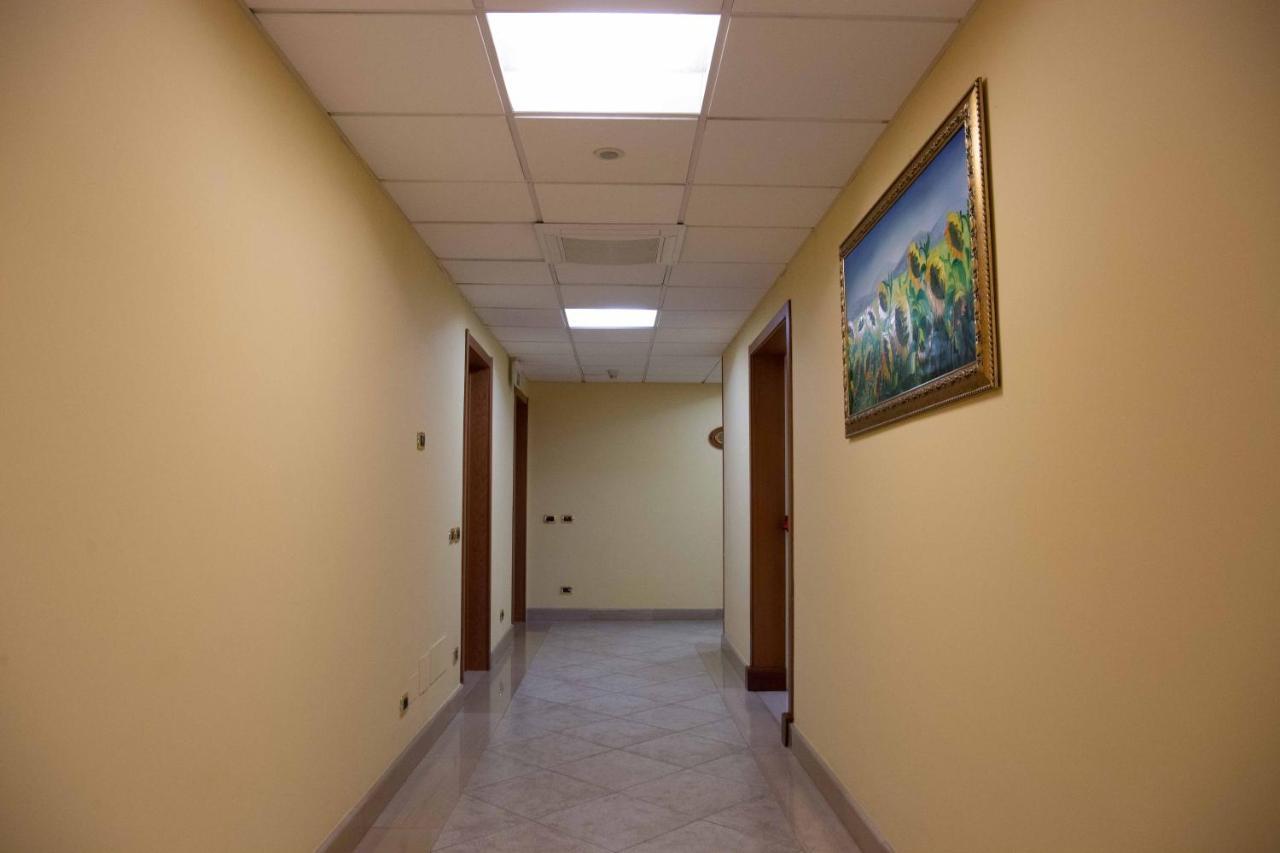 Hotel Maddaloni Tufino ภายนอก รูปภาพ