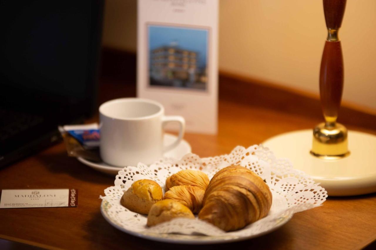 Hotel Maddaloni Tufino ภายนอก รูปภาพ