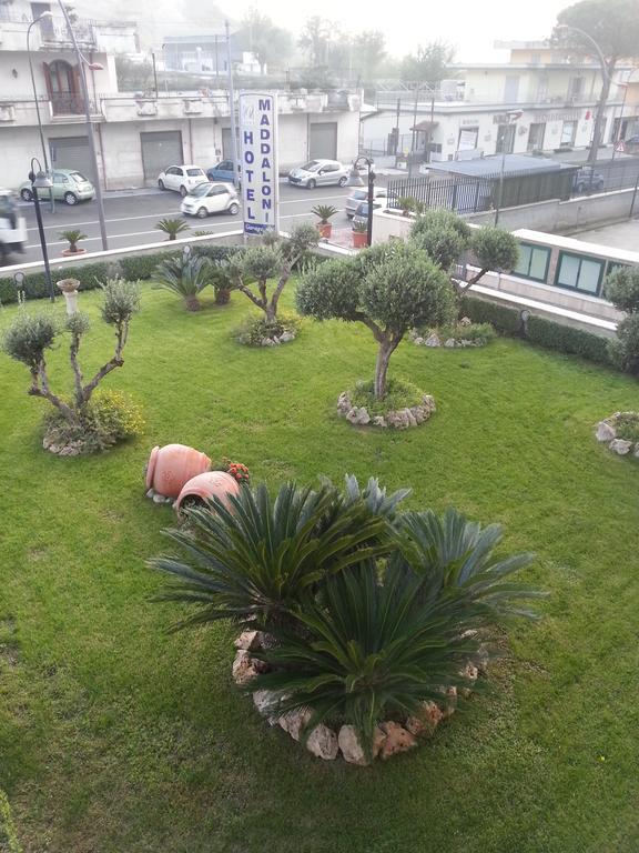 Hotel Maddaloni Tufino ภายนอก รูปภาพ